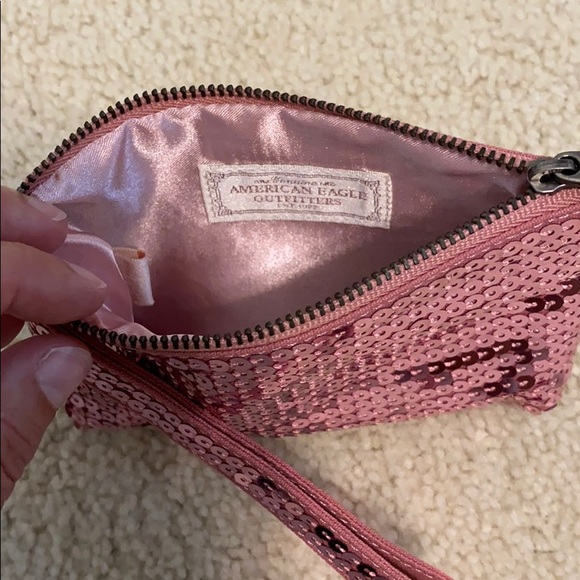 AE sequin wristlet NWOT - Picture 2 of 2